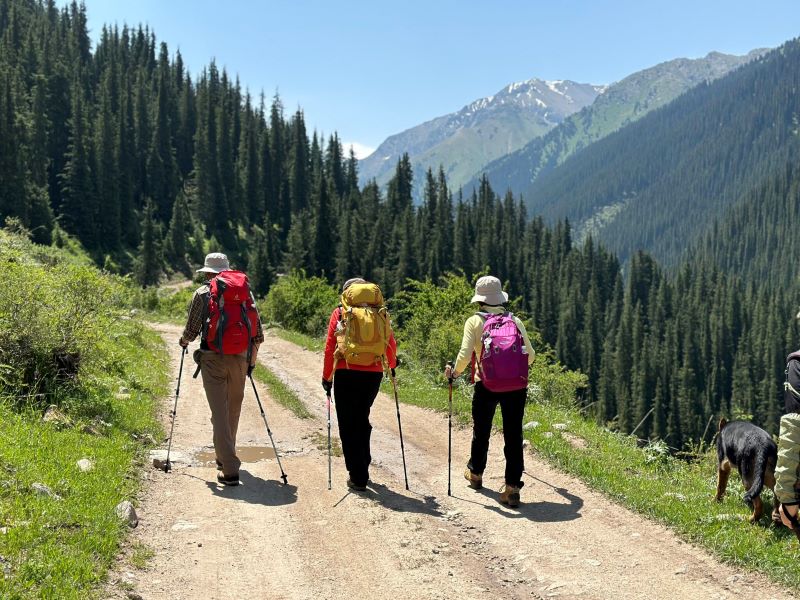 tours trekking in Kyrgyzstan