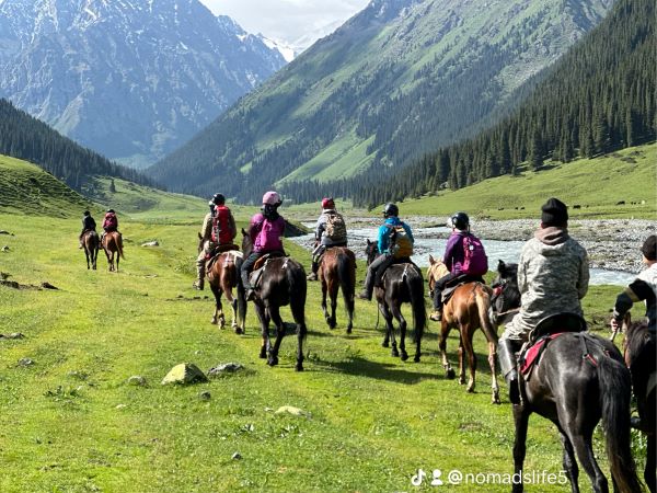 horse riding tour in Kyrgyzstan, Son Kul lake. Altyn Arashan